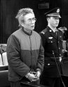 男子假冒美国律师骗签证费 称要将经历写成书