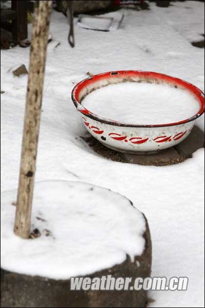冷空气合力南下 本周中东部多雨雪(图)