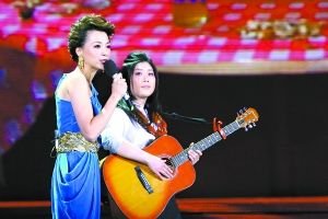 ������Ů�������������ң���һ������ҡ�����Զ�ںӱ������ϼҵ����˼������ᡣ