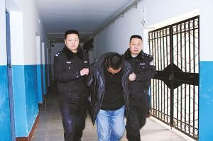 刑释男子长像酷似明星范伟 冒充股神骗财骗色