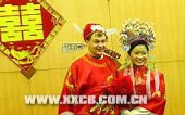 洋新郎长沙迎亲 西式婚礼后补办中式婚礼(图)