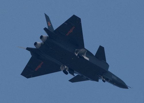 俄媒:歼20只能算4代半战机 发动机不合格